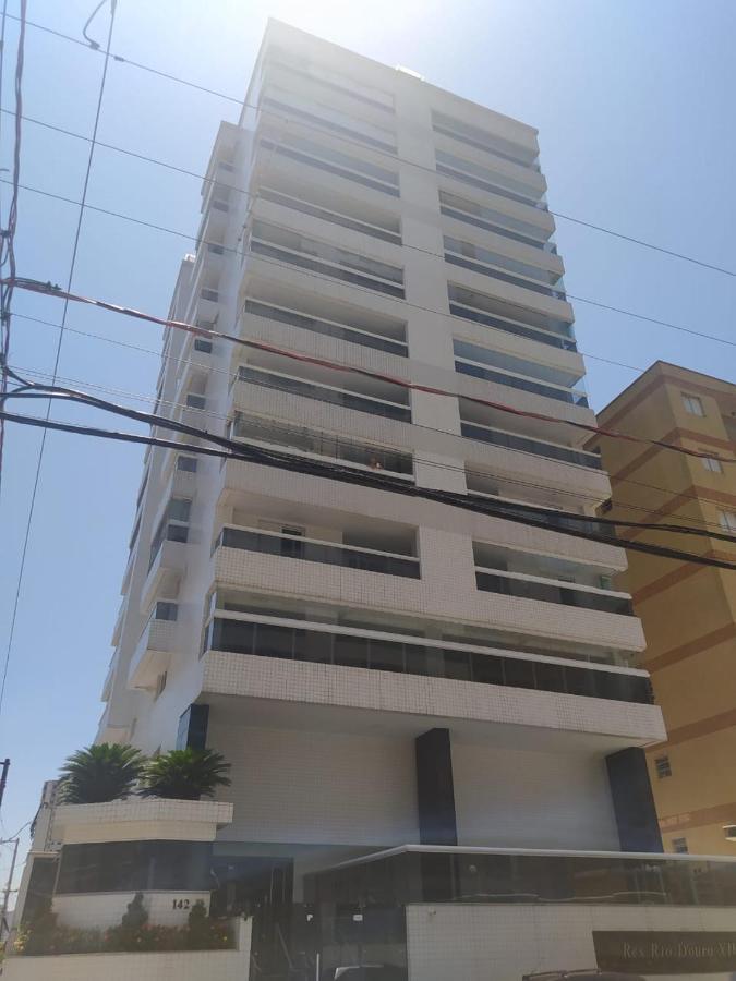 Praia Grande -Ocian Rio D'Ouro Ape 70Mt Do Mar Ngoại thất bức ảnh